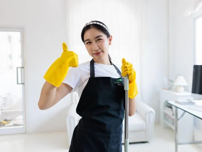 Professional commercial cleaner from Charlotte Commercial Cleaner, providing expert cleaning services for businesses in Charlotte, NC.