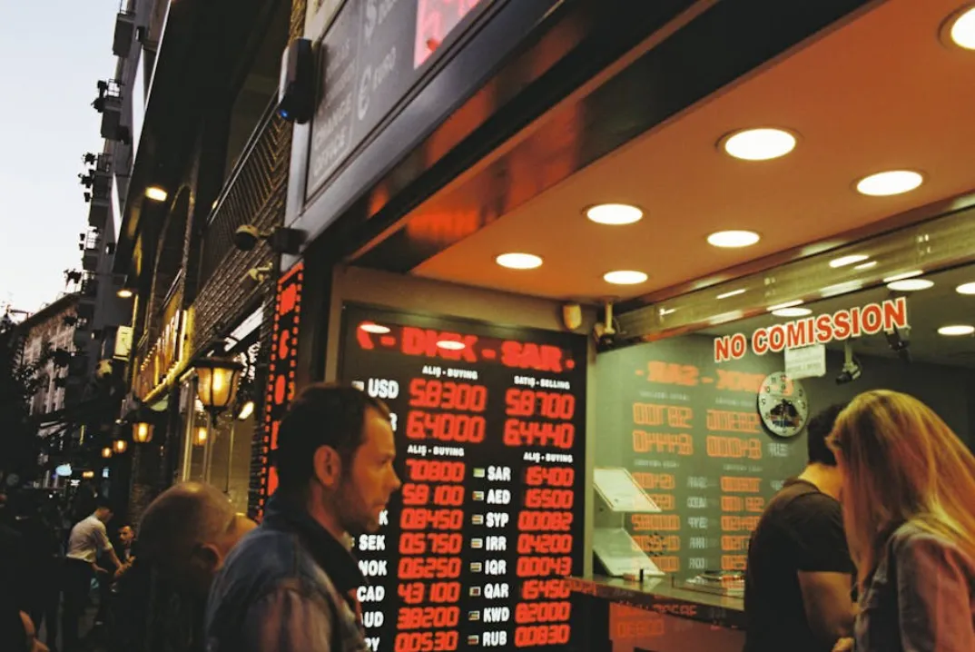 Hidden Exchange Rates Explained: The Mid-Market Rate Trap in Large International Money Transfers