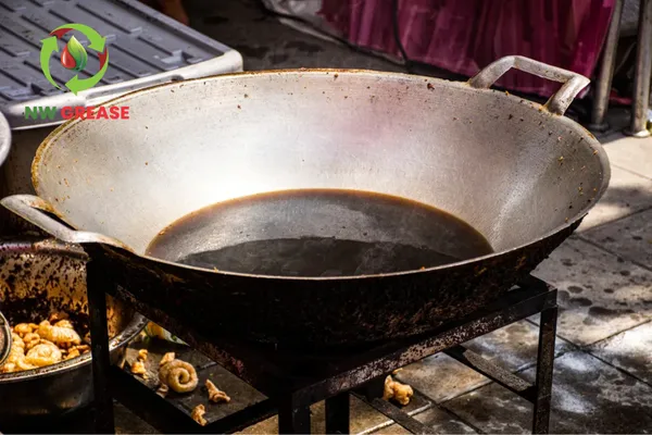 From Waste to Profit: How Restaurants Are Monetizing Used Cooking Oil