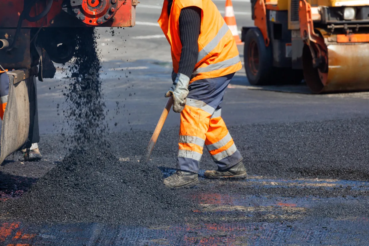 fresh asphalt paving services in Spring Hill and across middle tennessee