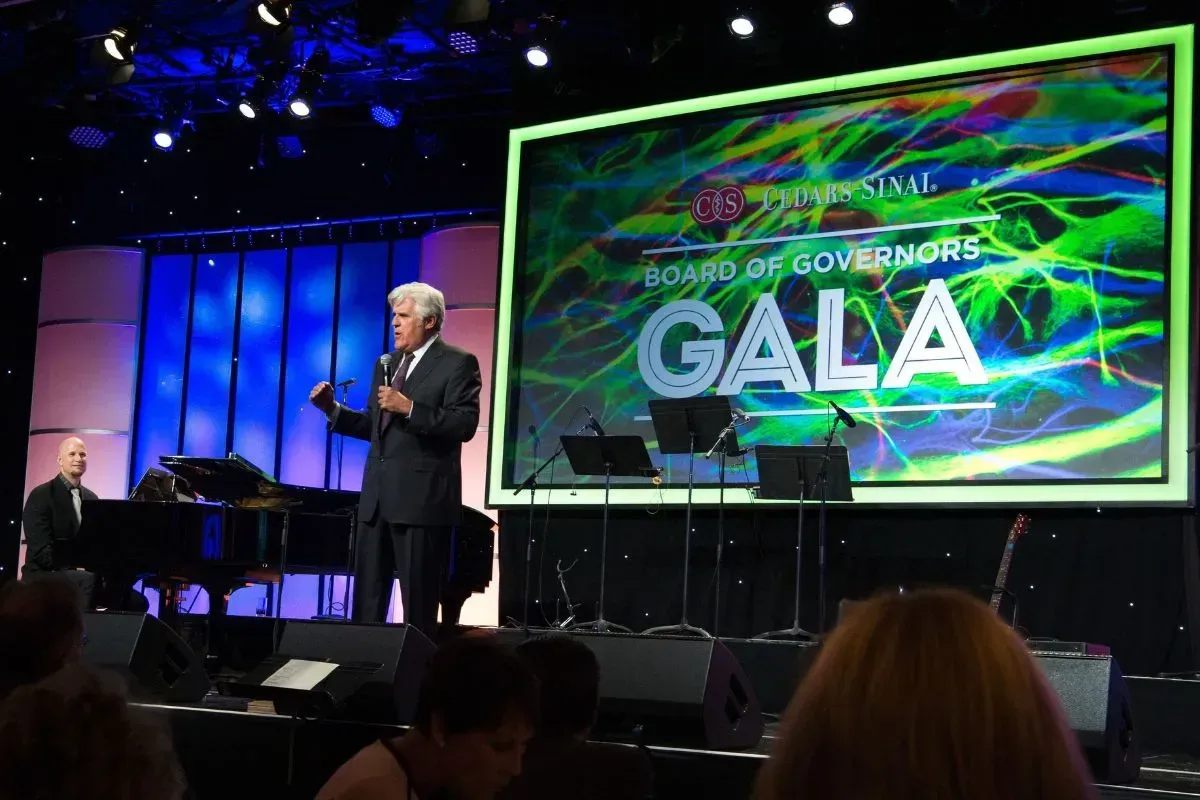 Jeremy Weinglass pianist on stage with Jay Leno