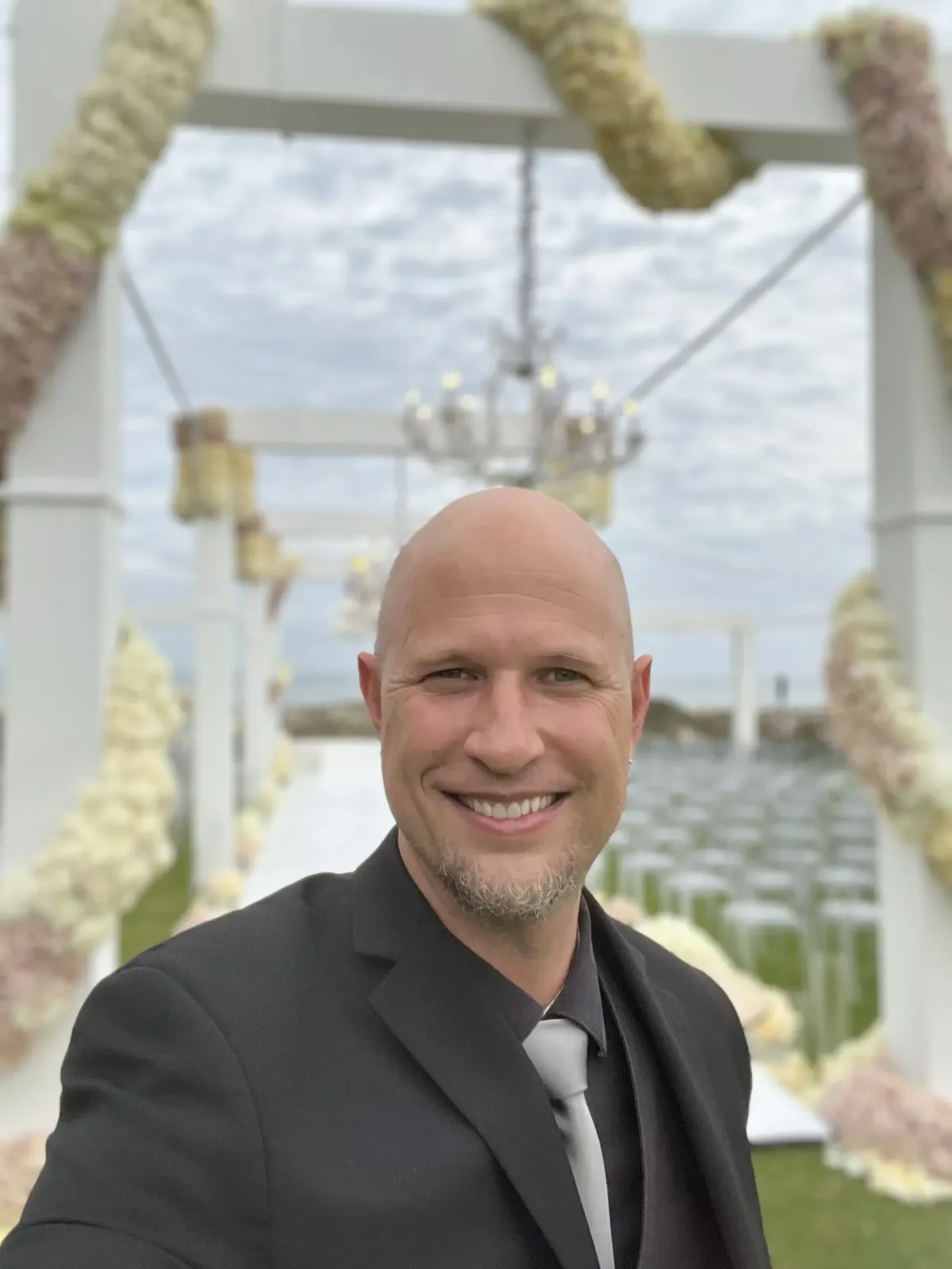 Jeremy Weinglass preparing to play for a wedding ceremony at the Ritz Carlton in Amelia Island