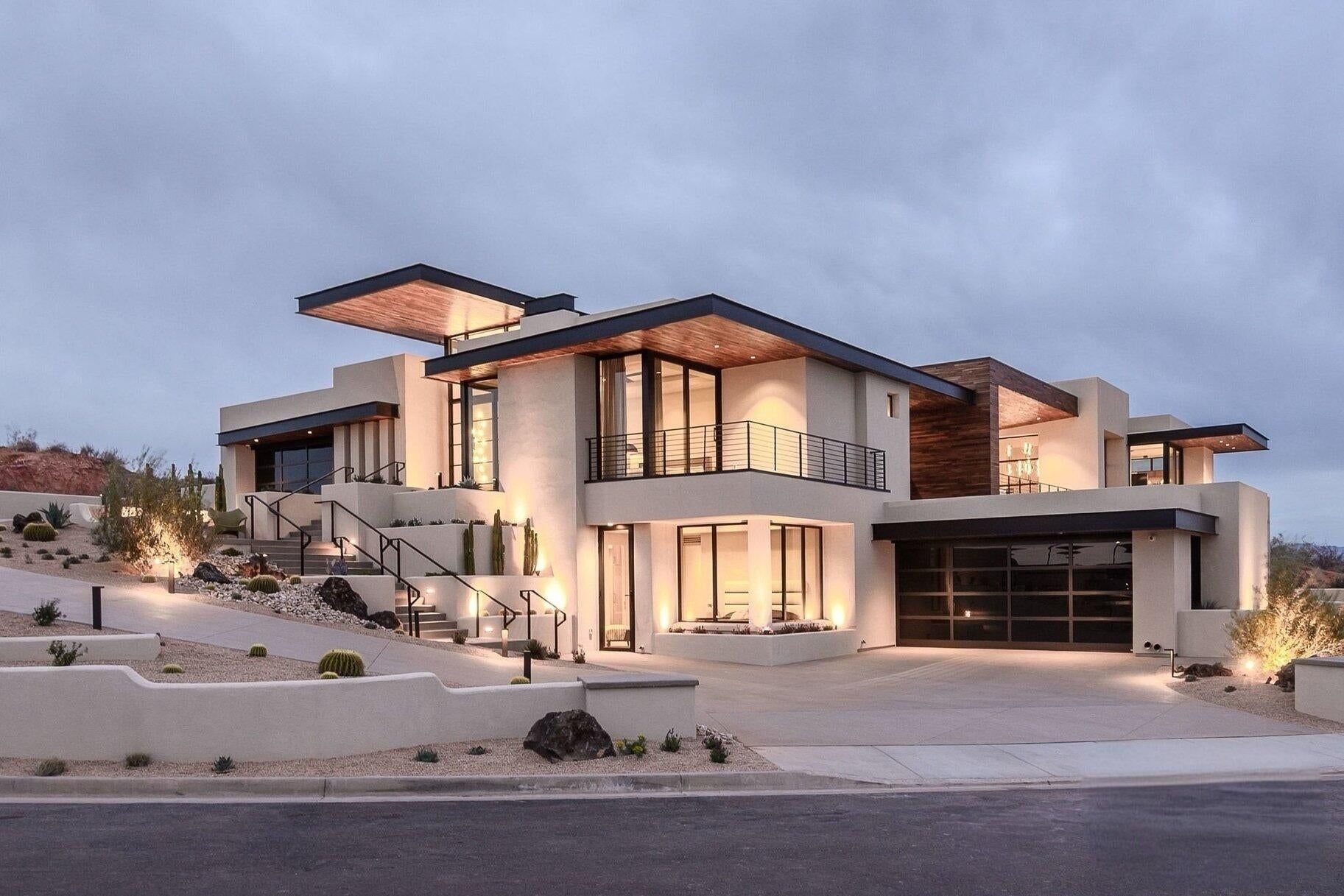 Luxury home in St. George Utah prepared for sale with clean staging and outdoor living space