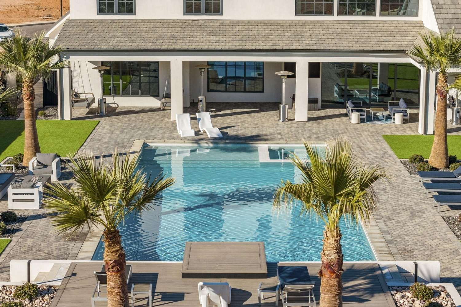 Who Is Buying Luxury Homes in St. George Right Now?