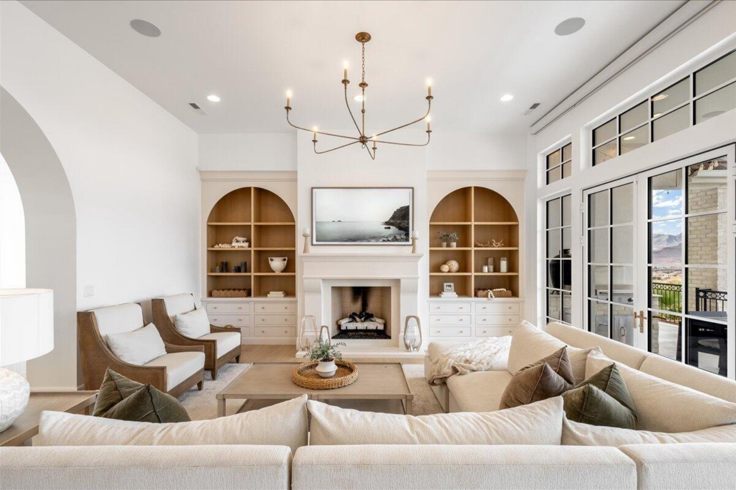 Custom and production luxury homes in Southern Utah showcasing different luxury home styles