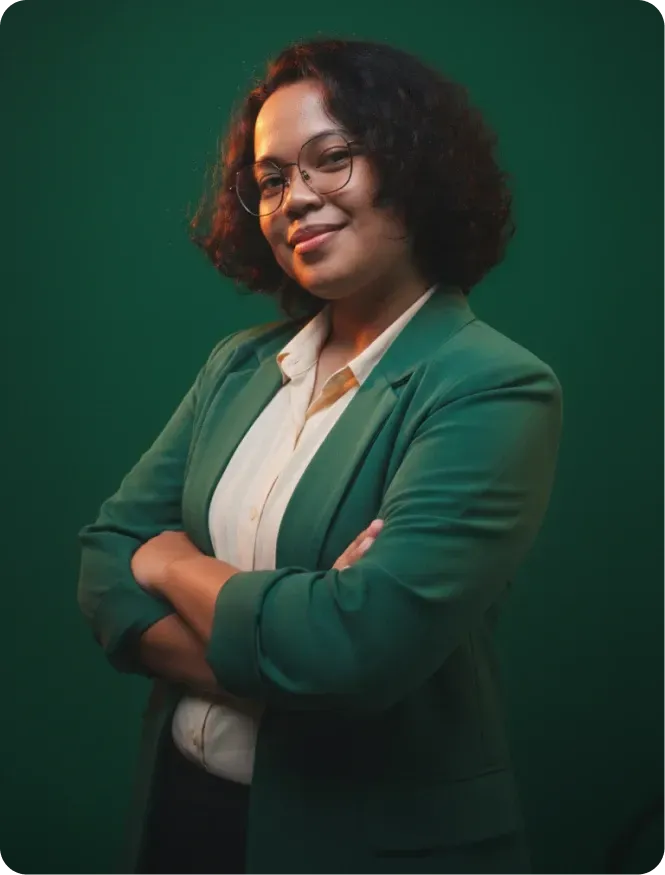 Photo of Zen Collins - founder and funnel strategist at Zenith Funnels Hub