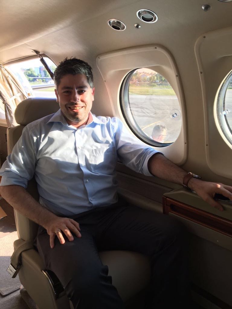 me in private plane
