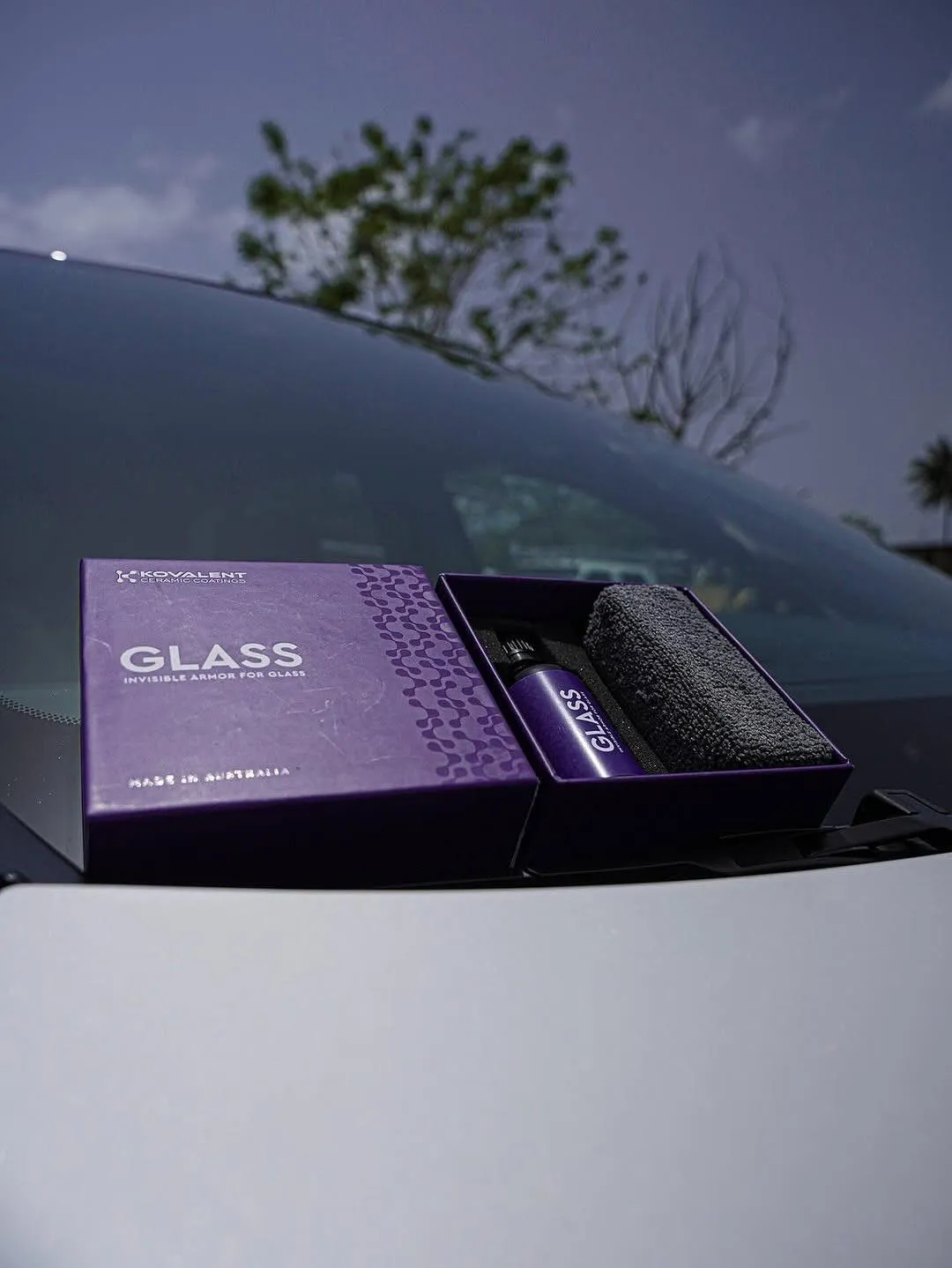 picture of kovalent glass product on windshield used by HOOK Mobile Car Detailing and Ceramic Coatings
