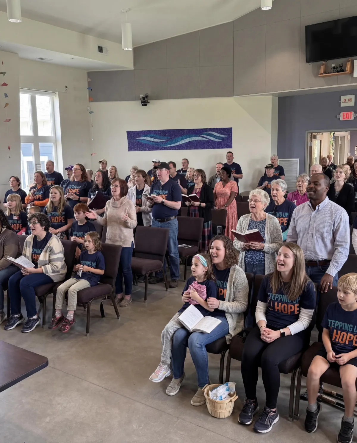 Worship ministry at Chain of Lakes Church in Blaine MN