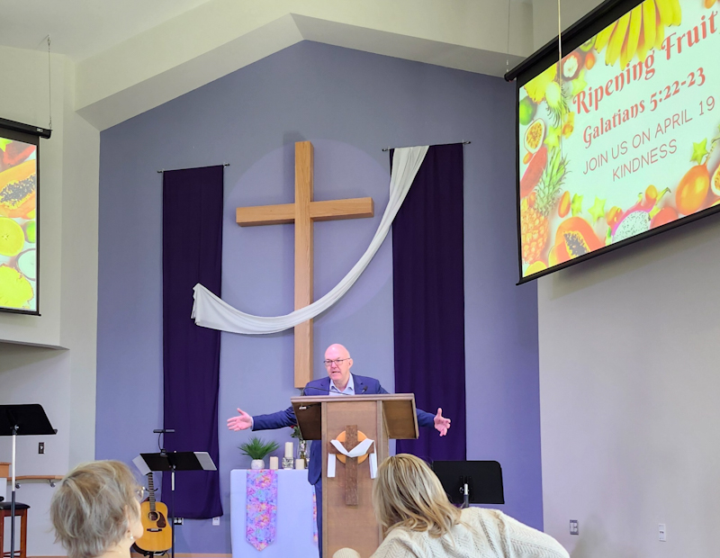 Worship ministry at Chain of Lakes Church in Blaine MN