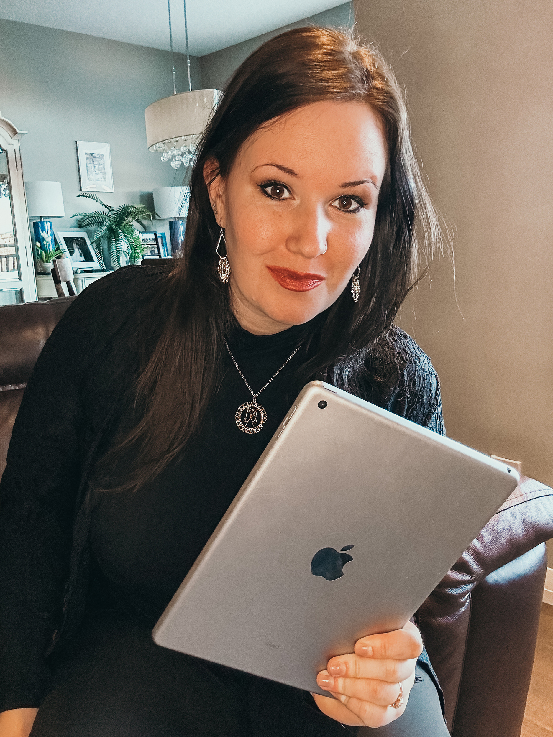 Samantha Peddle, Online Business Expert