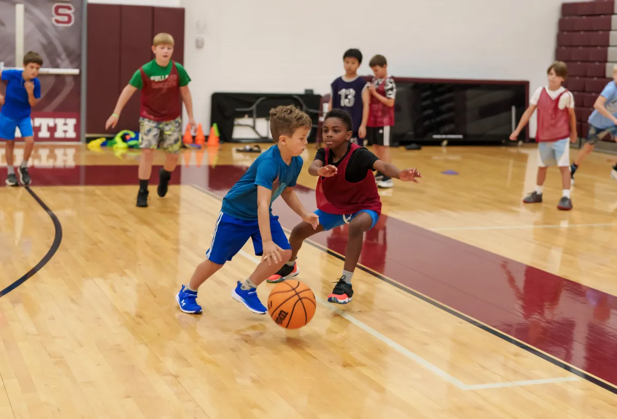 people inside the basketball court