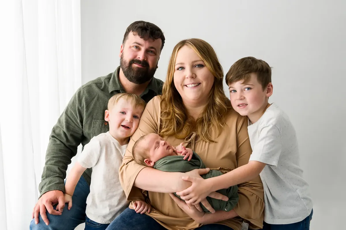 Kingsport TN Newborn Photographer | Harvey Family