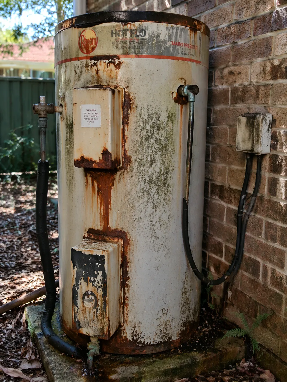 signs hot water system needs repairing