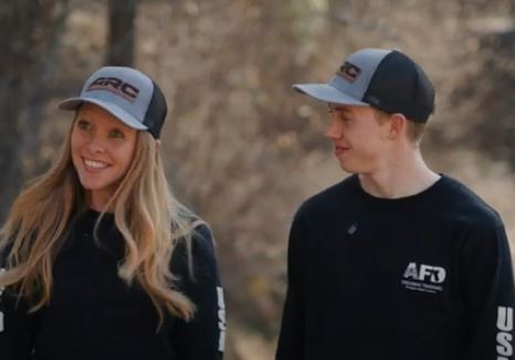 Testimonial: Anonymous silhouette practicing under guidance