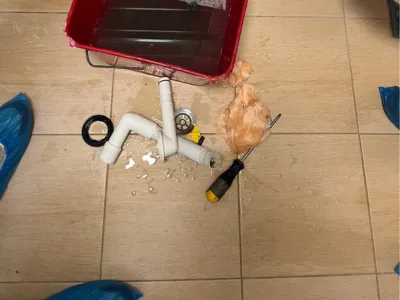 A rendetlenség a duguláselhárítási munkánk velejárója: