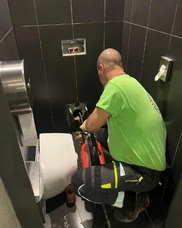 WC duguláselhárítás Budapesten szakemberrel