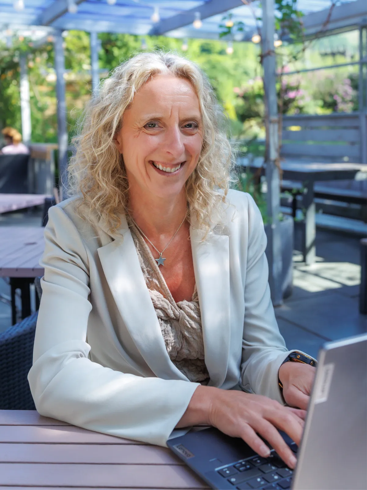 Sally MacDonald - trauma-informed coach & wellbeing practitioner