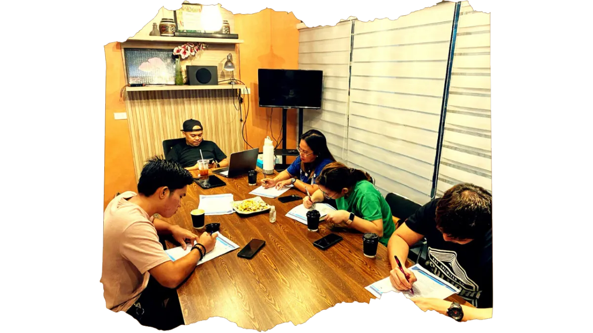 “Coffee Nomad PH founder Binsoy Basilio and the founding members"