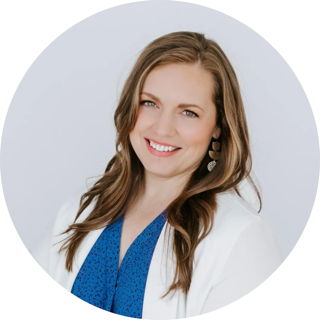 Malerie Veillon wellness business marketing specialist and life coach