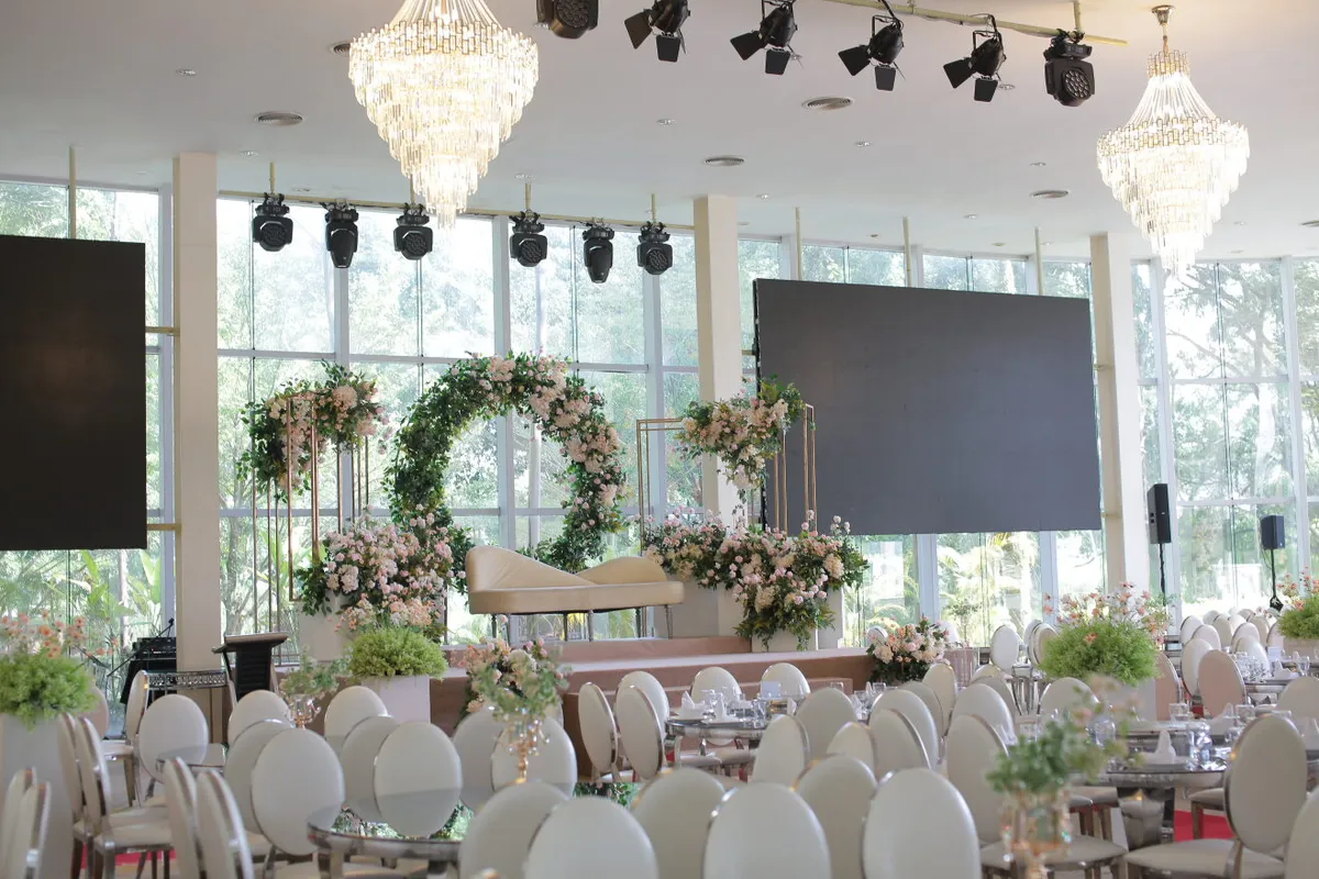 Grand Ballroom Interior 1