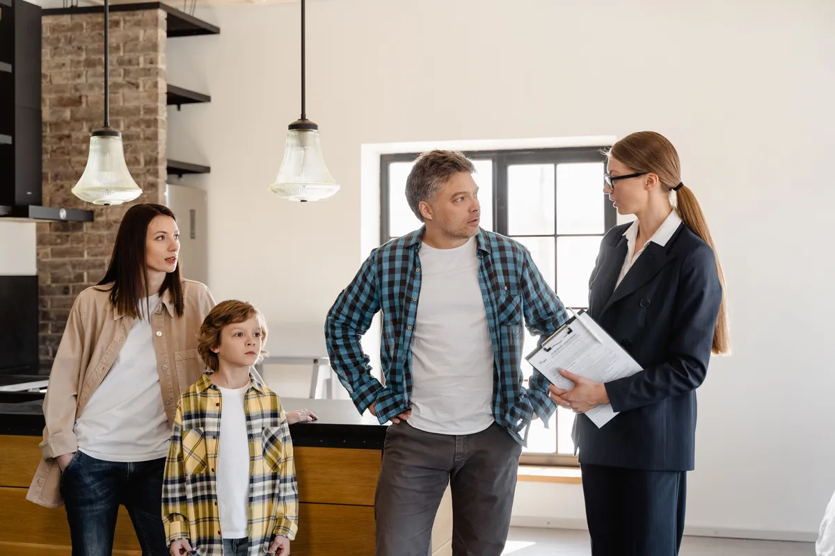 How Real Estate Agents Can Get More Clients Without Buying Leads