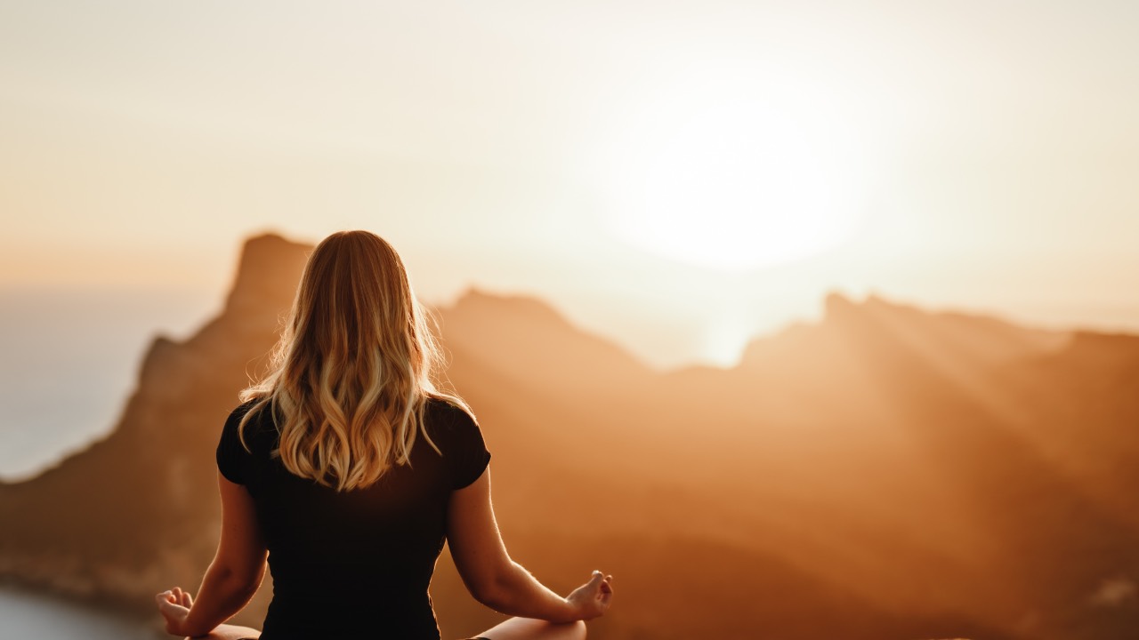 Mastering Behavioural Self-Control in a Turbulent World