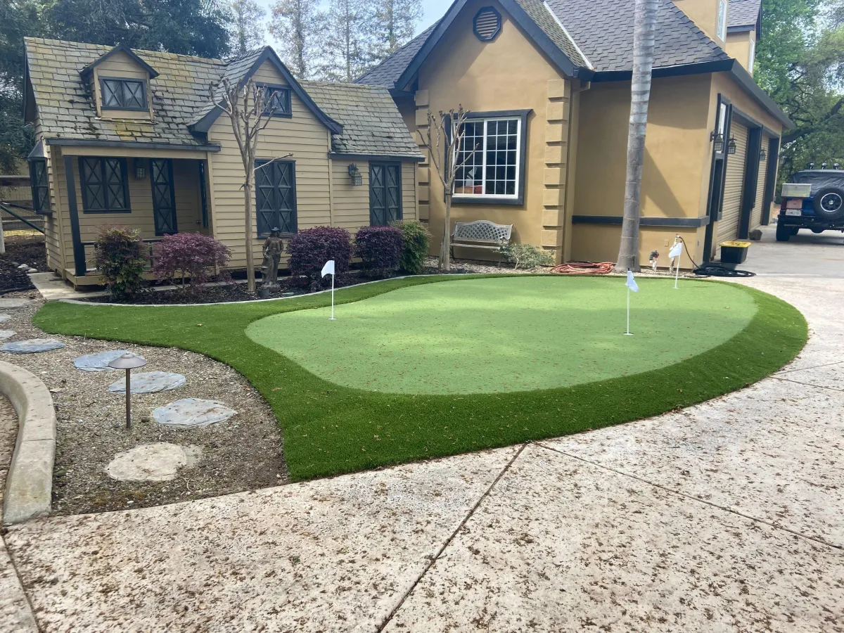 turf putting green