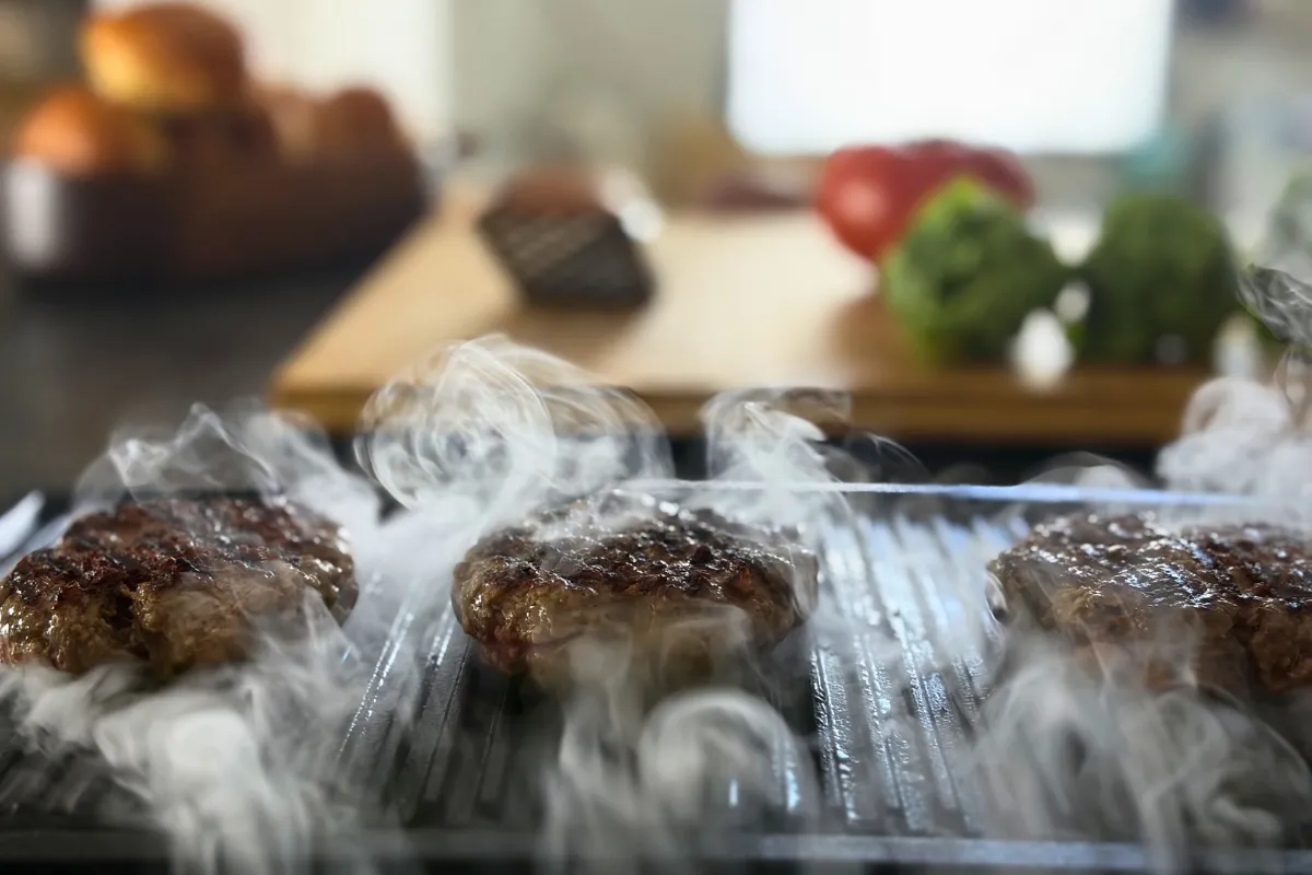 ELEGANT GRILLEN