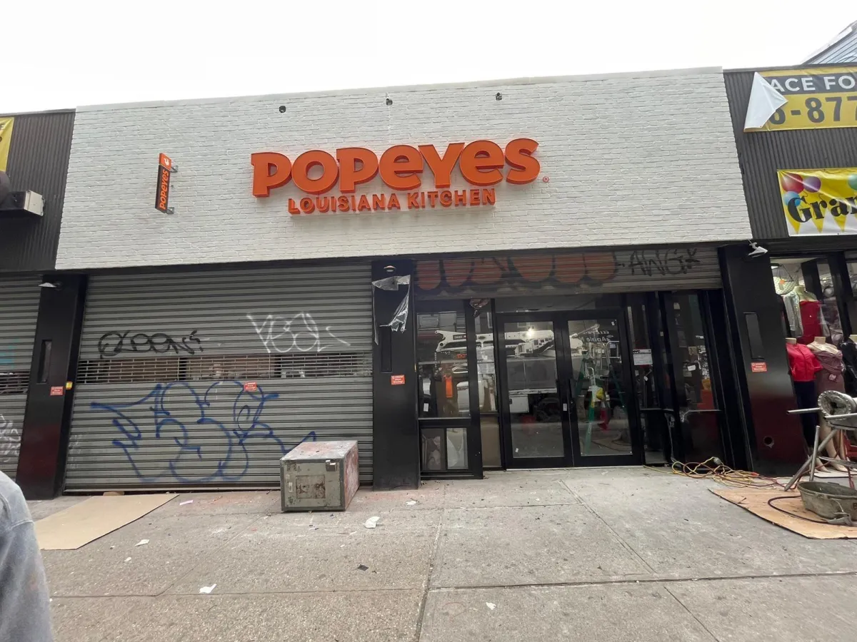 Outdoor Business Sign For Restaurant