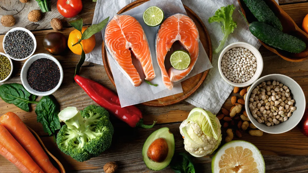 The 6 Essential Foods Every Woman Needs