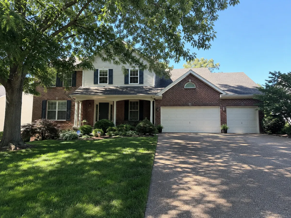 How to Sell a Hoarder House in Chesterfield Without Cleaning It Out