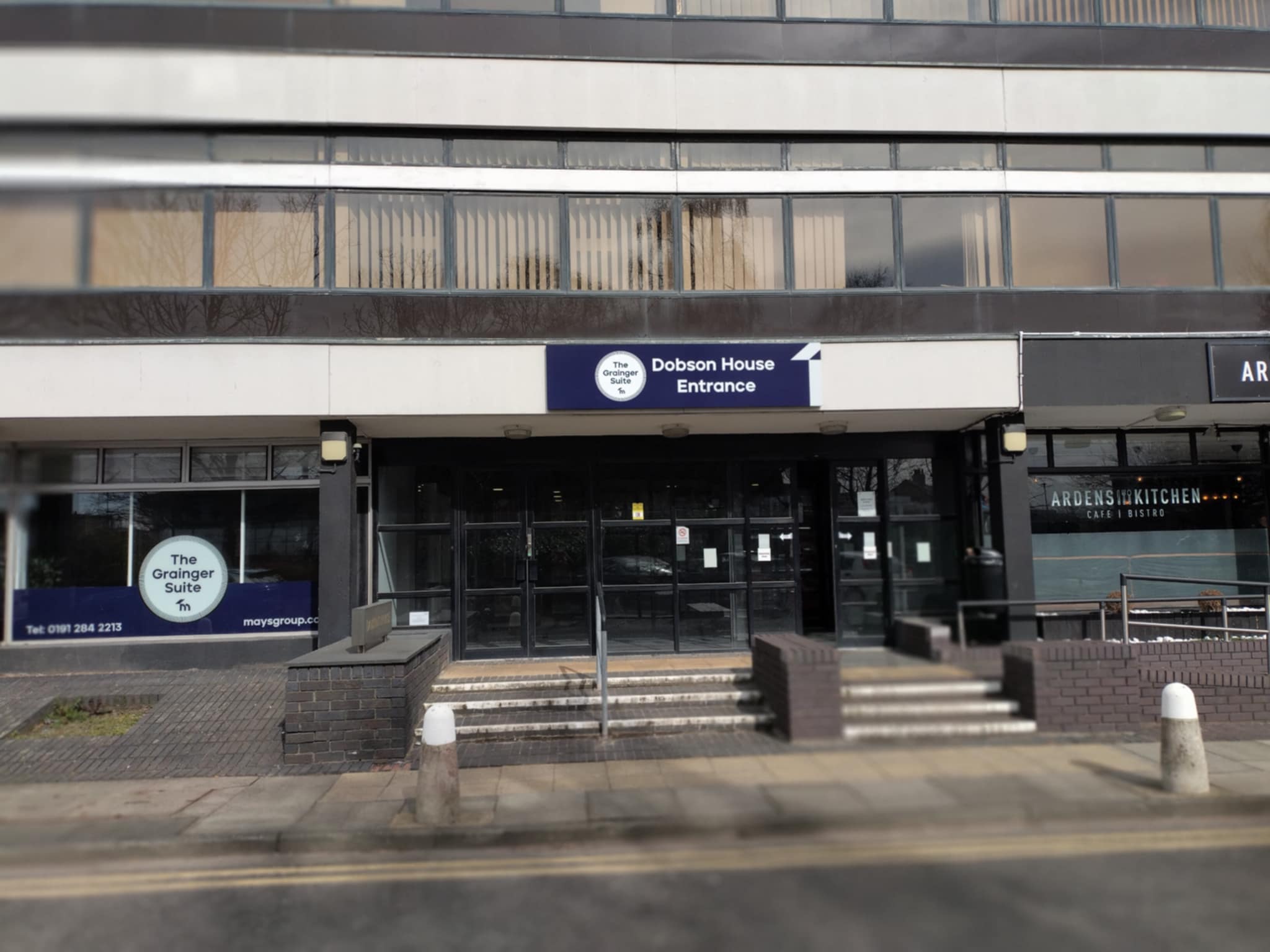 Dobson House entrance on Regent Farm Road, Gosforth — home of Newcastle Hypnotherapy