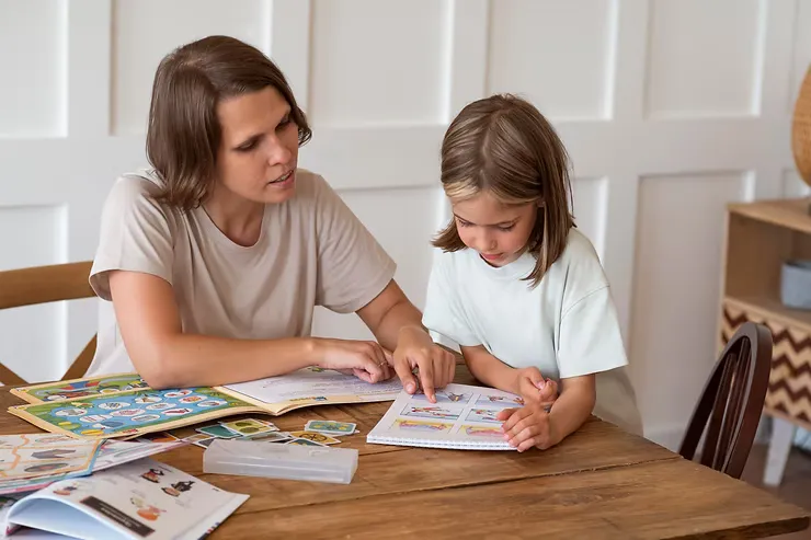 Happy ThanTThe Insider’s Guide: 6 Essentials to Choose the Best Online Reading Tutor USA