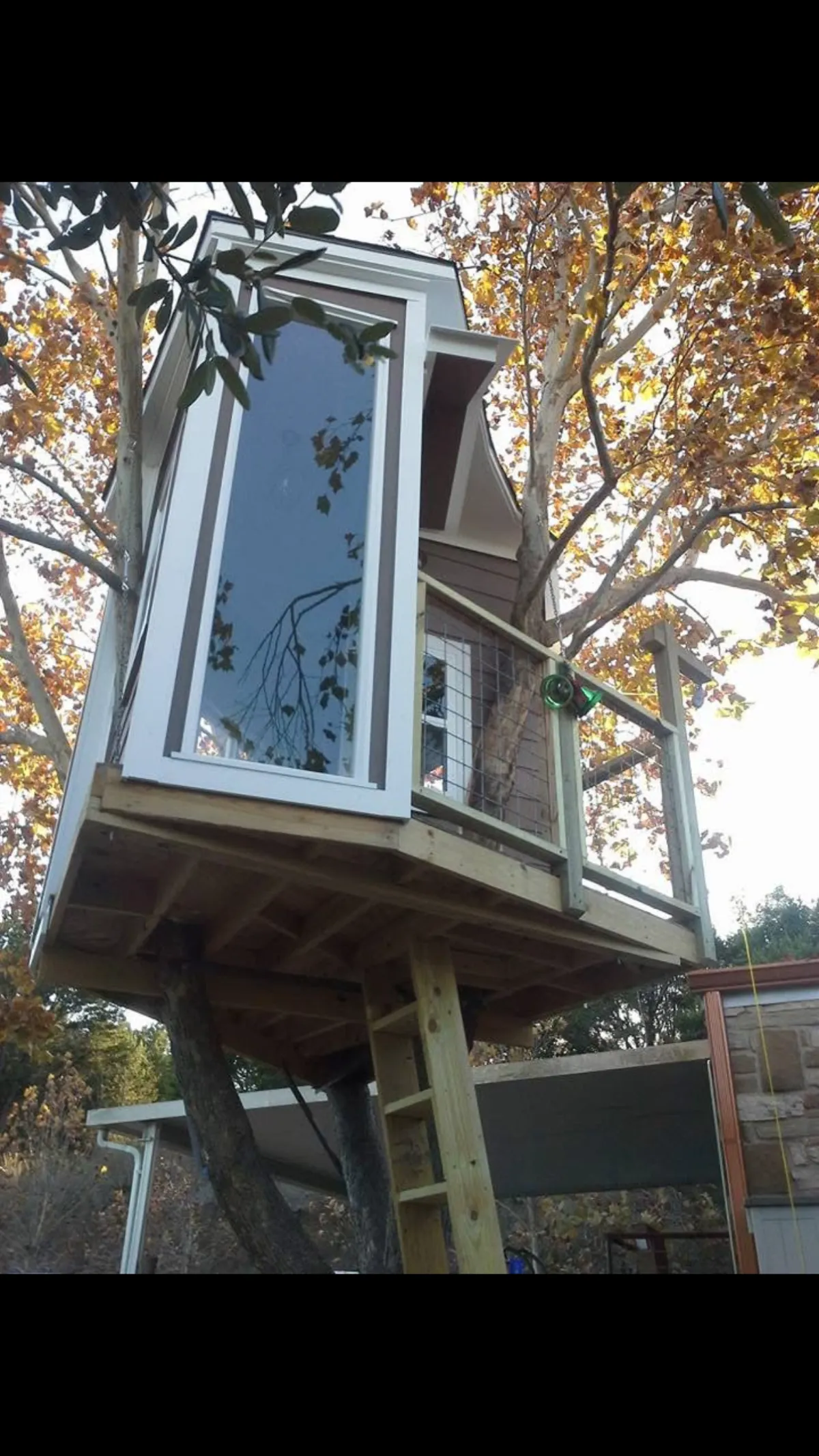 Outdoor deck with seating area