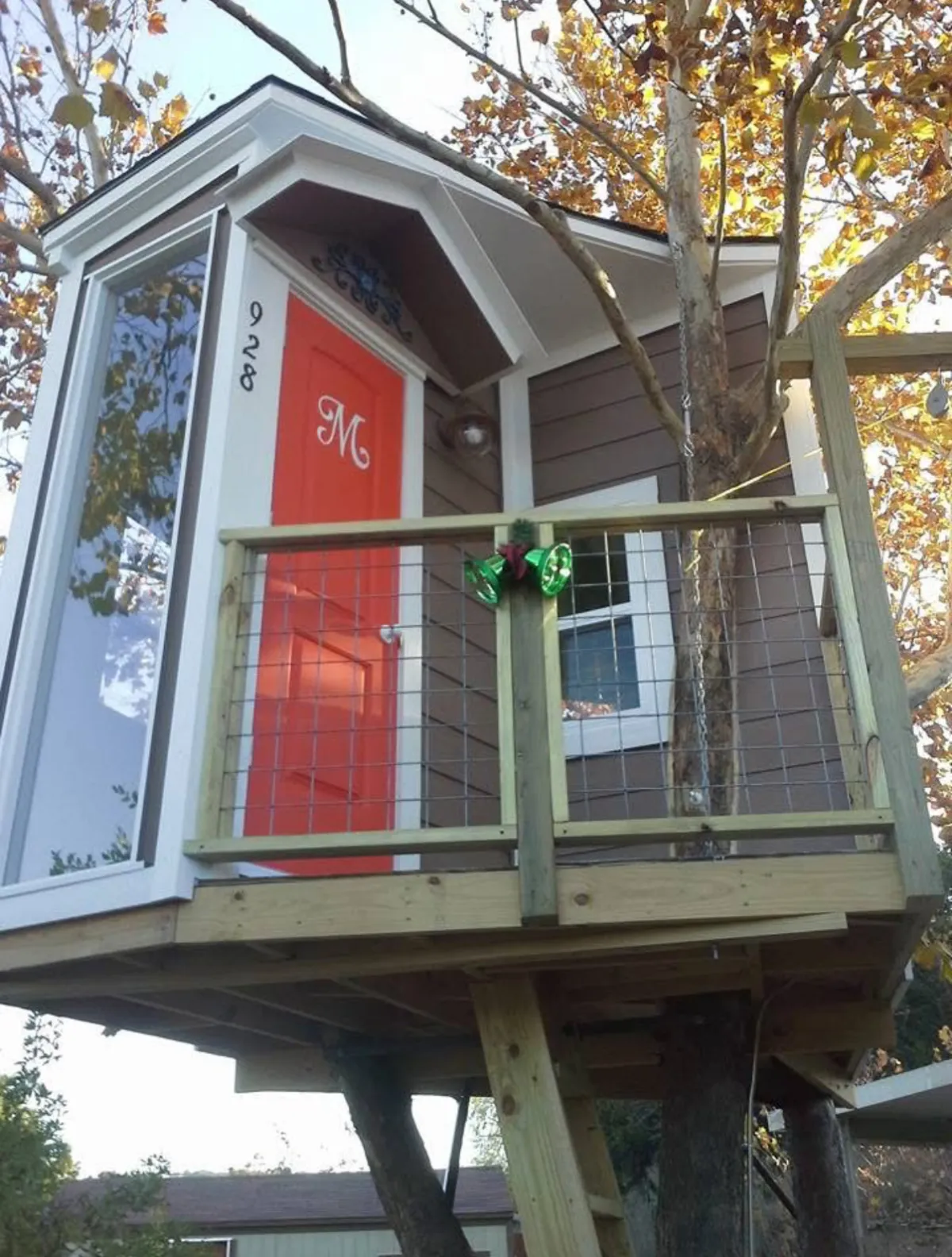 Backyard firepit and lounge area