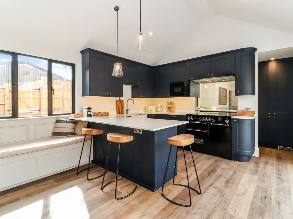Holiday Let Chipperfield Herts -Kitchen of Tuffs Farm