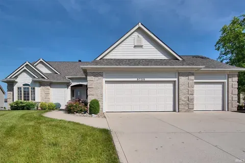 Fort Wayne Concrete builds and installs Driveway