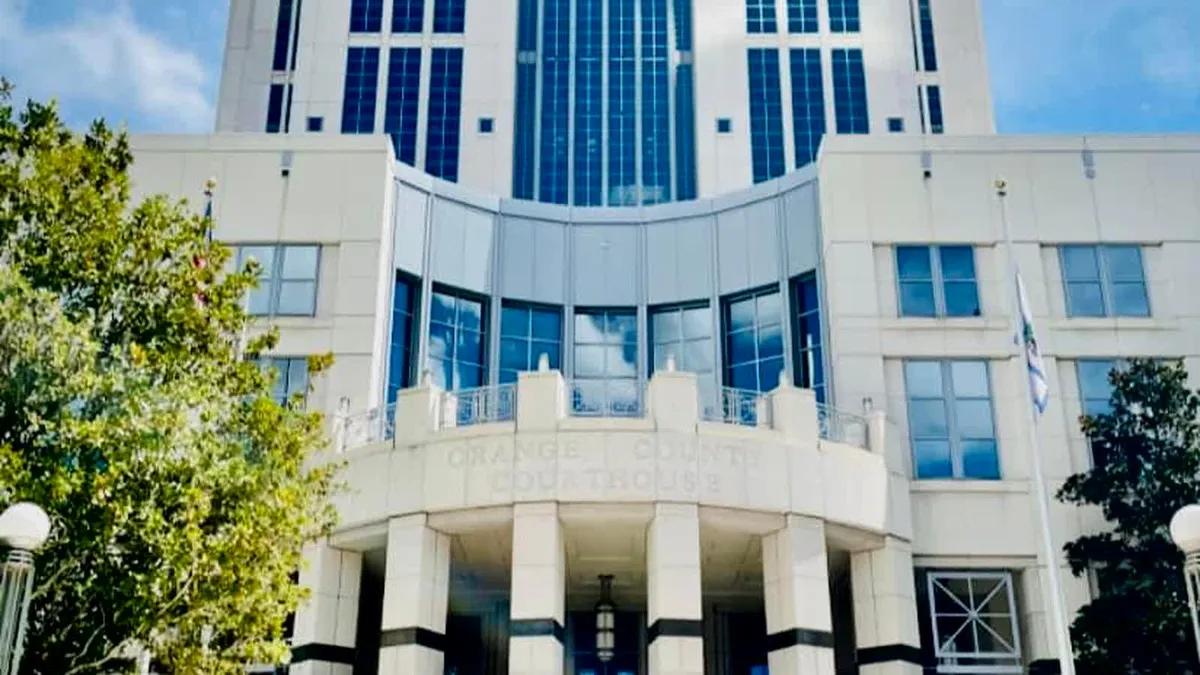 Seminole County courthouse representing Erik Swenk work protecting constitutional rights