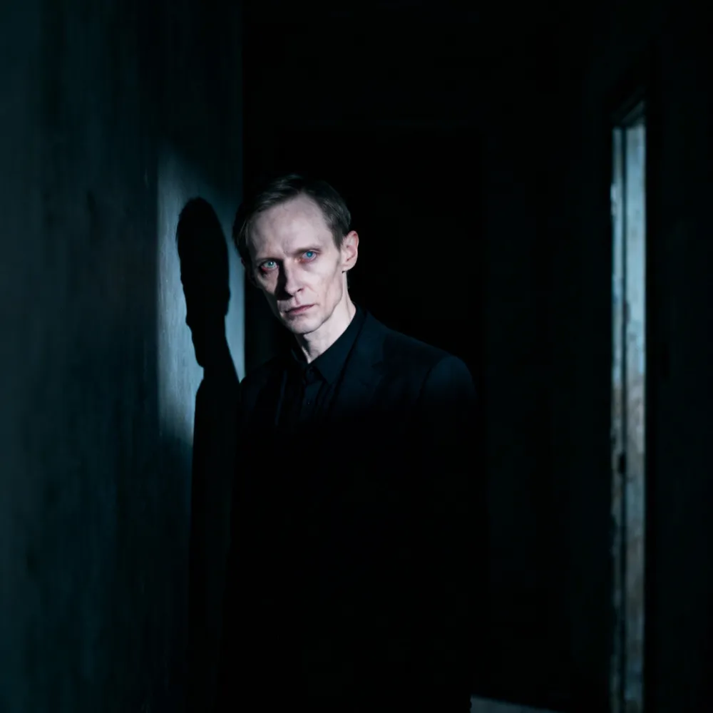 Subject file portrait - Static Veil