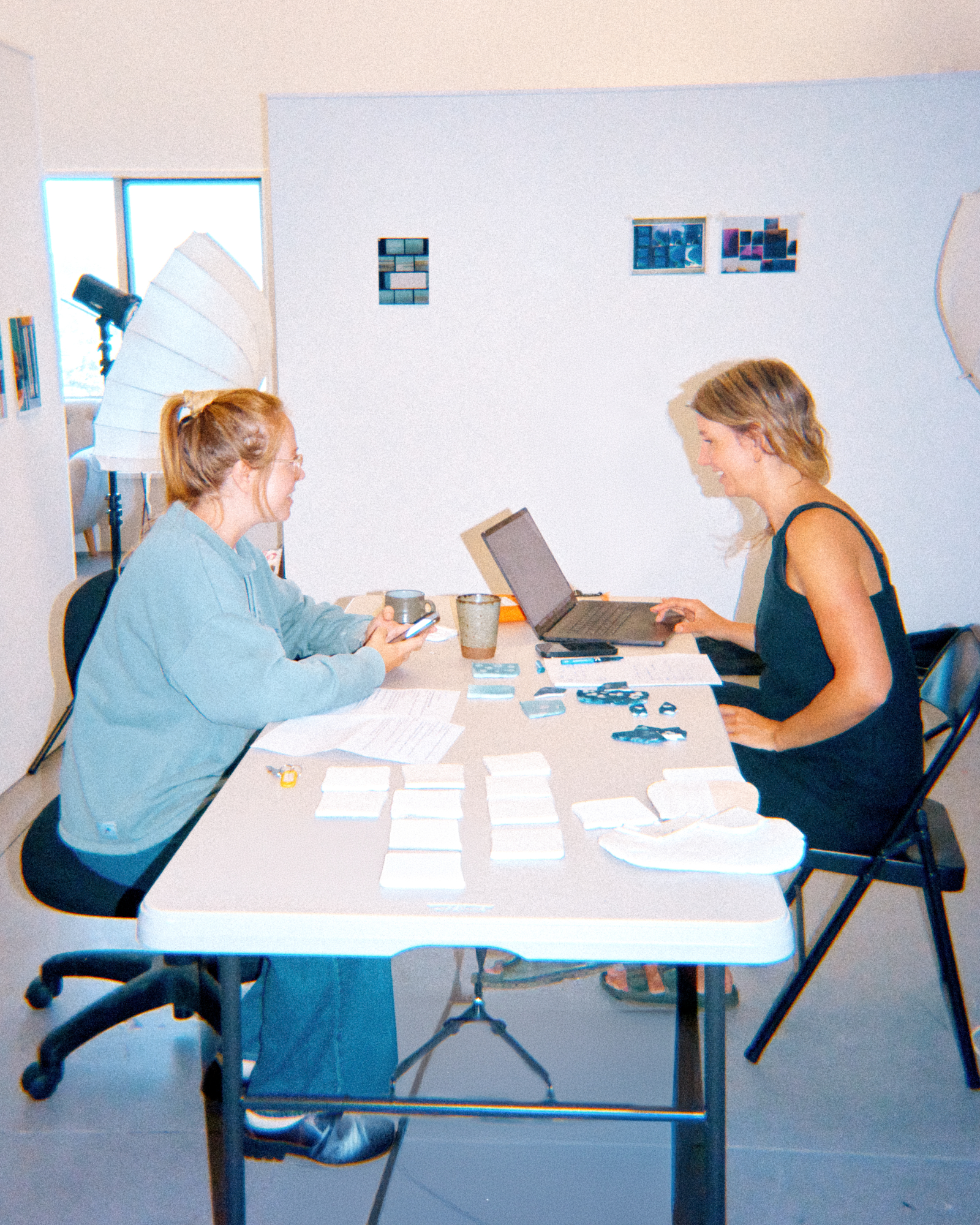 Founder of Online Art Education teaching virtual art class