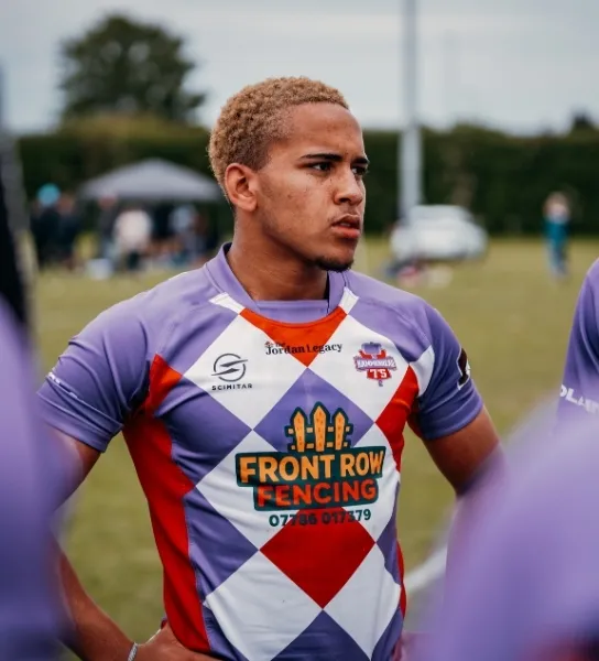 hammerhead 7's rugby player standing