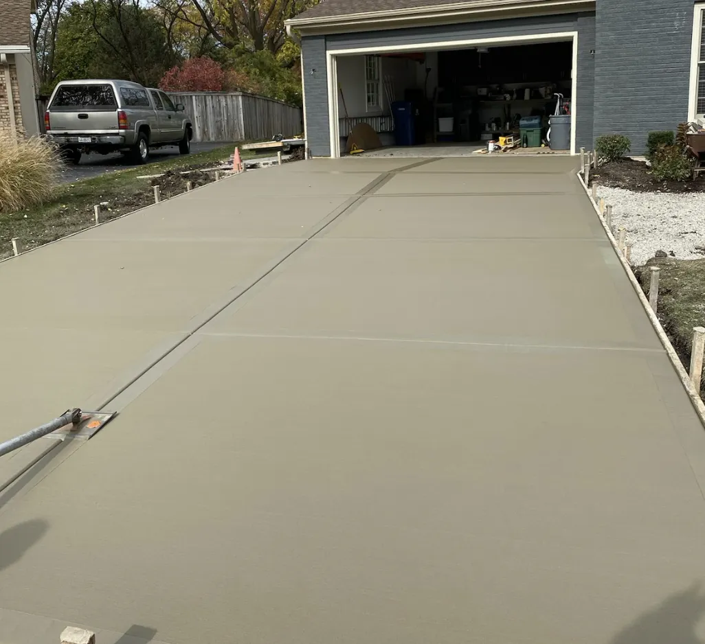 concrete driveway in Streamwood IL