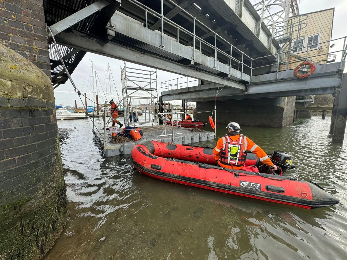 Same-Day Safety Boats & Floating Pontoons Deployment - SAS Rope & Rail