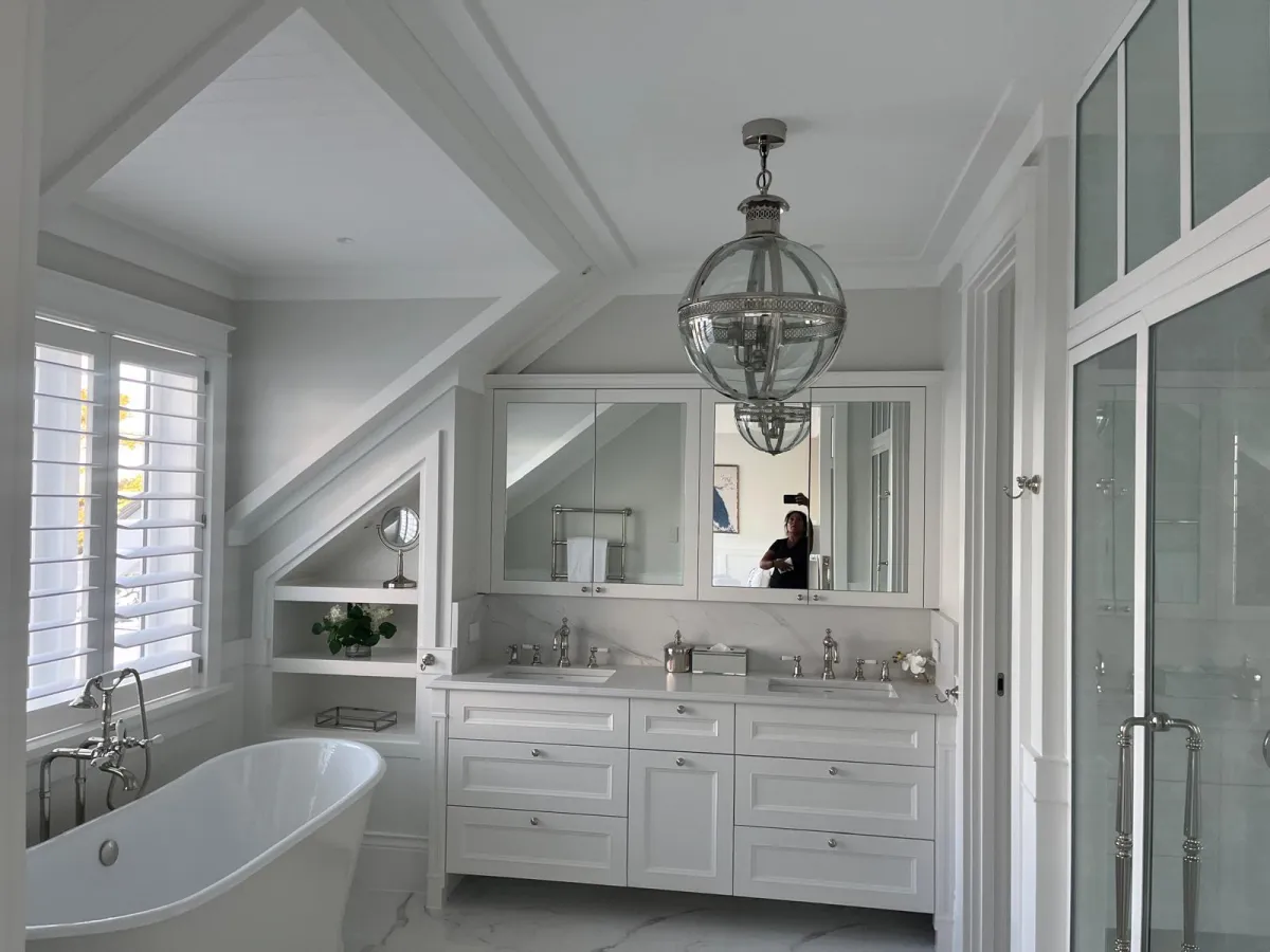 Sparkling clean kitchen after professional cleaning service