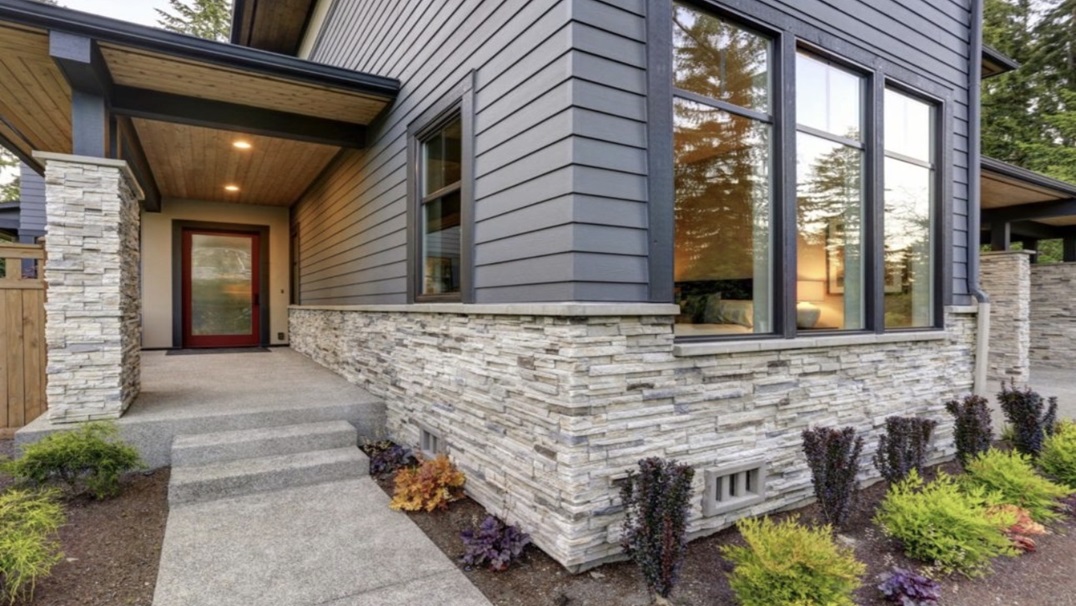 Residential siding material options for storm protection and curb appeal