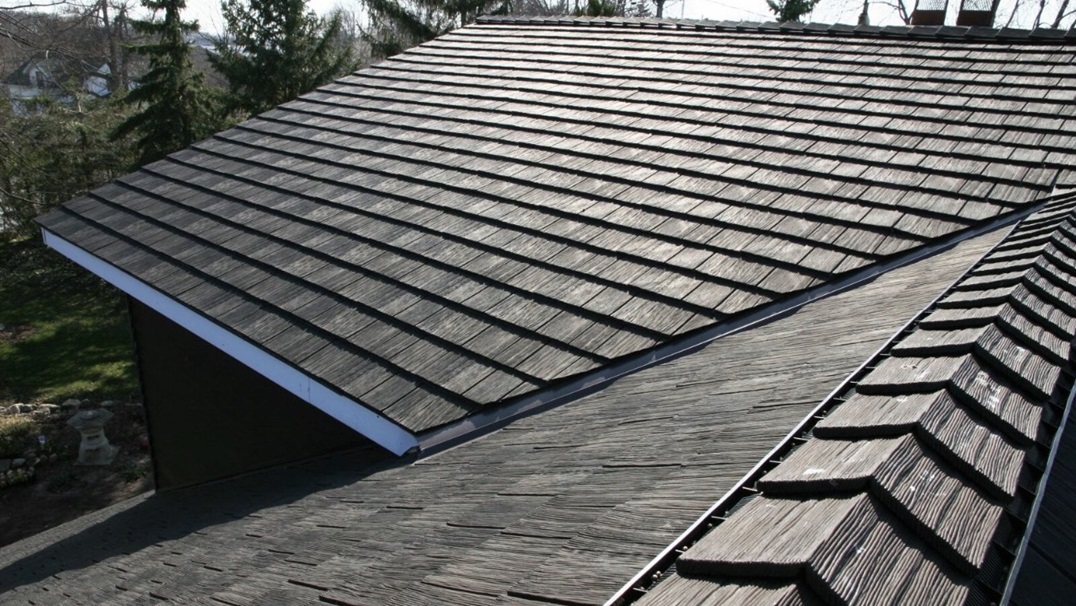 Impact-resistant asphalt shingles designed to withstand hail damage