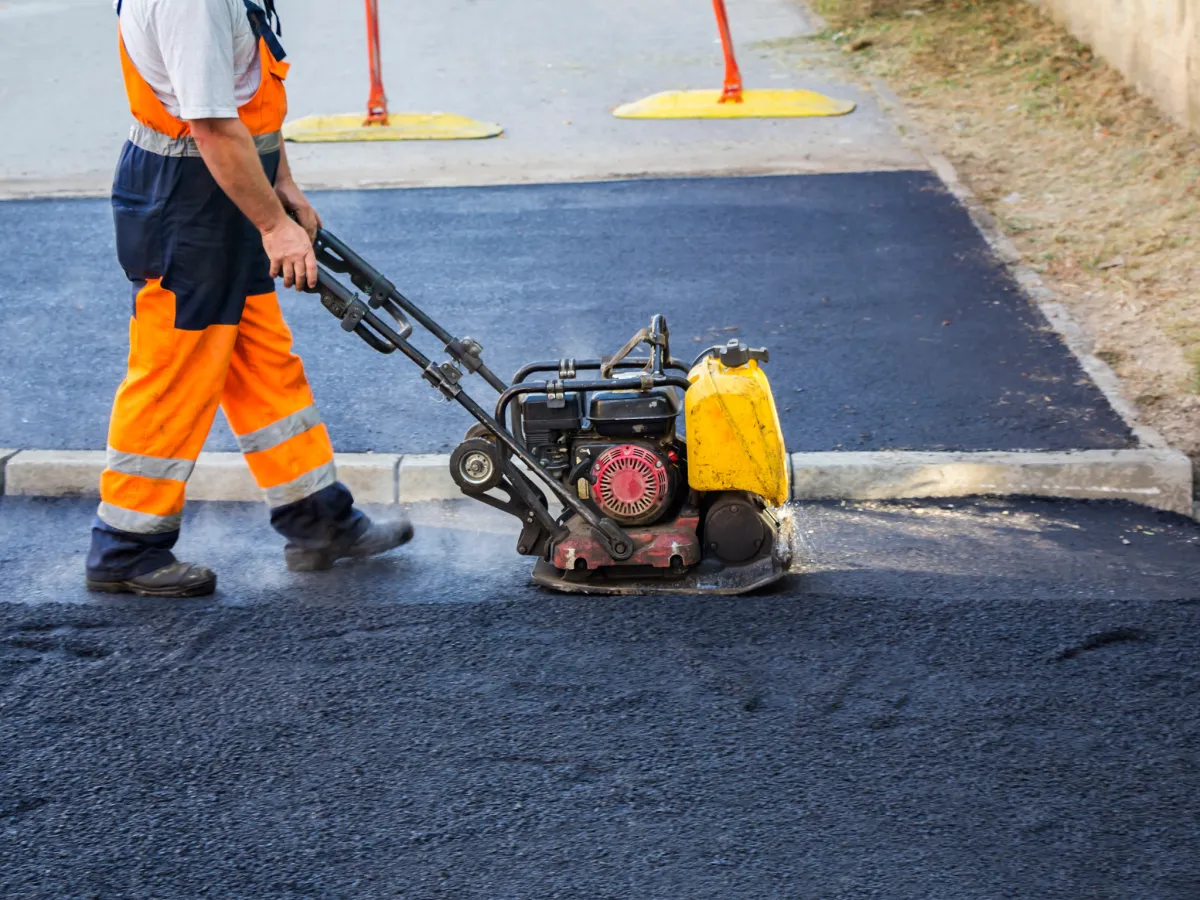 paving and striping services marion oaks florida