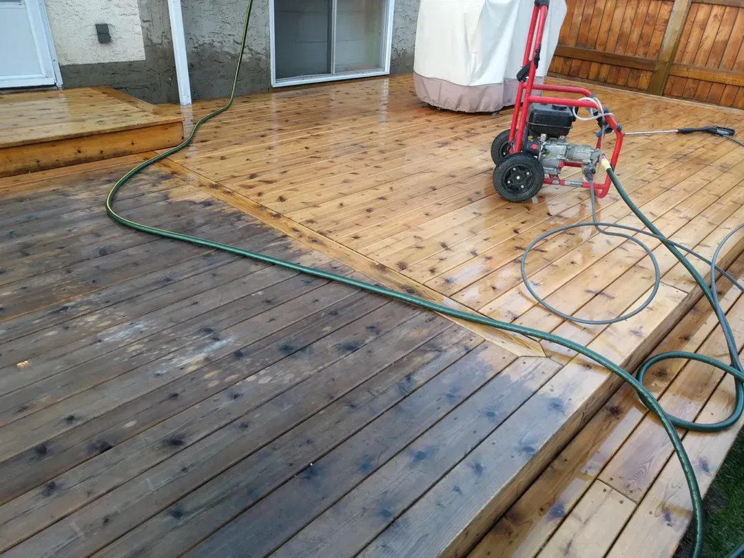Brandon Deck Cleaning, Sanding & Staining