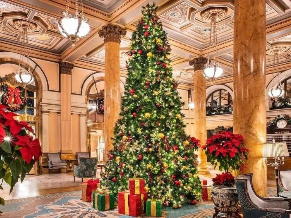 Inspiring hotel Christmas setup ideas that blend creativity, elegance, and festive beauty to impress holiday guests.